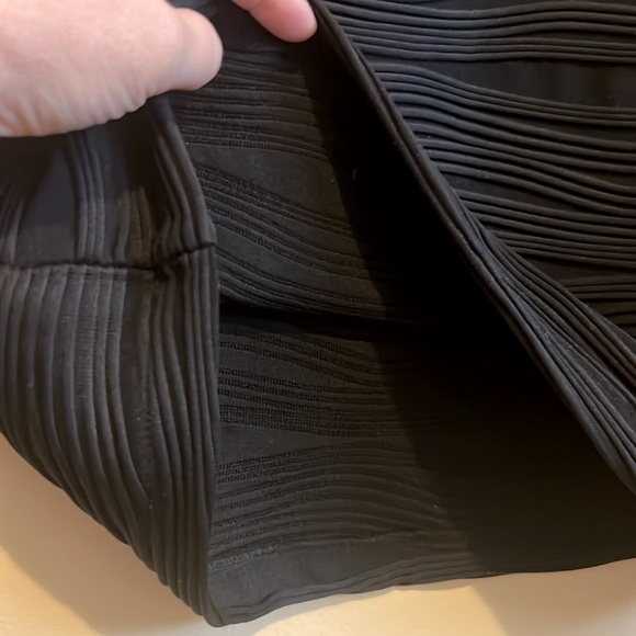 M Black Bodycon Dress V Neck Spaghetti Straps Stretchy Fabric MIDI Side Zipper - Picture 8 of 13